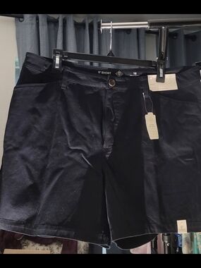St. John's Bay Black Flat-Front Women's Shorts